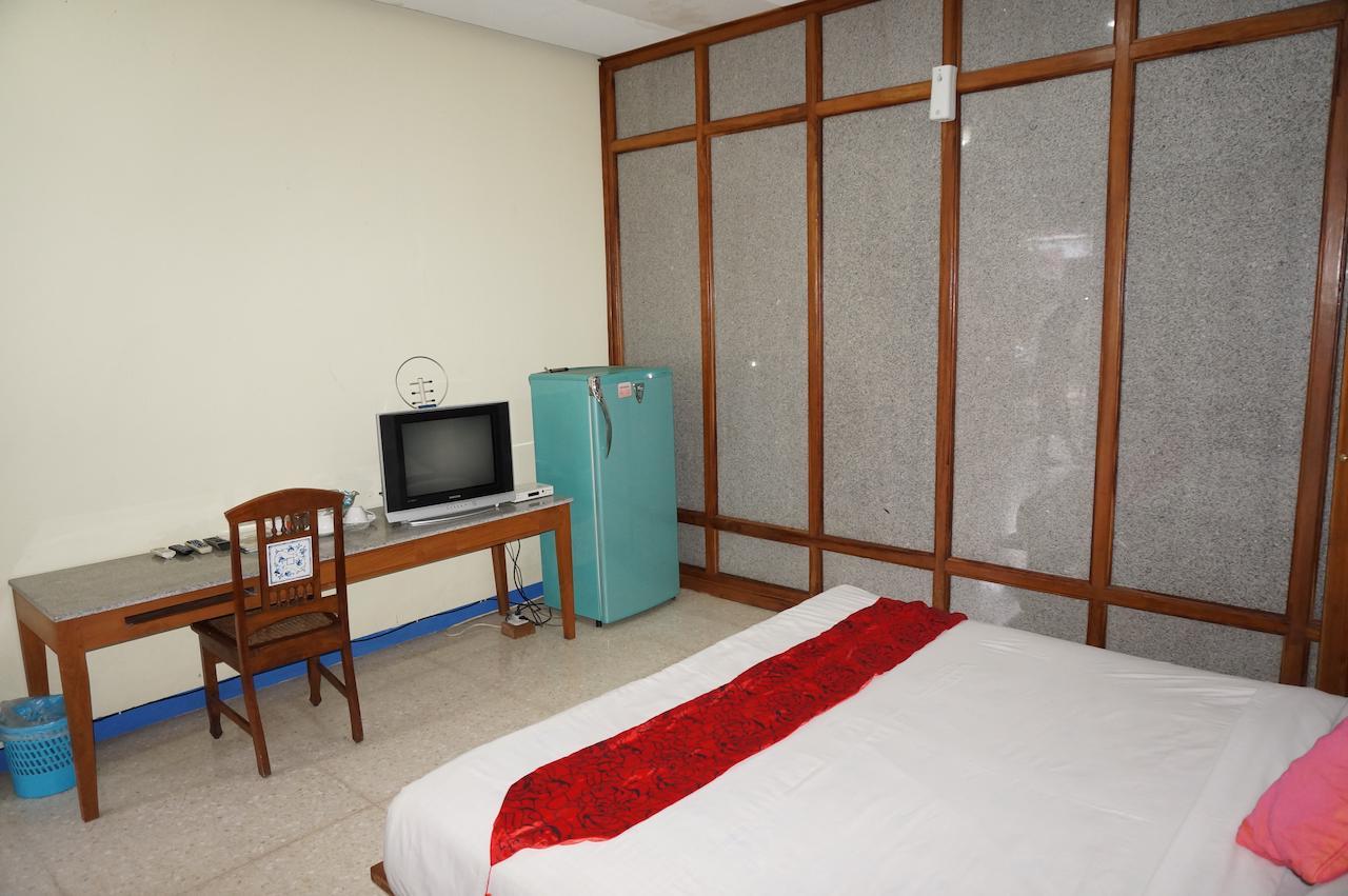 Manggo Home Sleman Szoba fotó